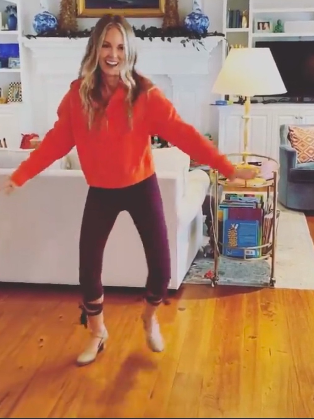 Fabletics sweater and leggings - Size M